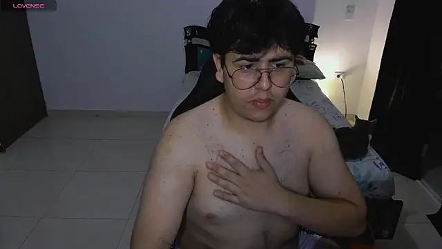 Snapshot of Dylan_cr chatting on 03.27.26 Dylan cr online show from 03.27.26