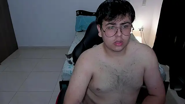 Snapshot of Dylan_cr chatting on 03.28.26 Dylan cr online show from 03.28.26