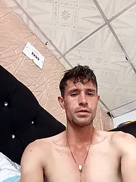 Snapshot of torvyHot chatting on 01.18.26 torvyHot online show from 01.18.26