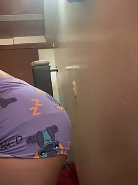 Snapshot of cristal-123 chatting on 02.19.26 cristal-123 online show from 02.19.26