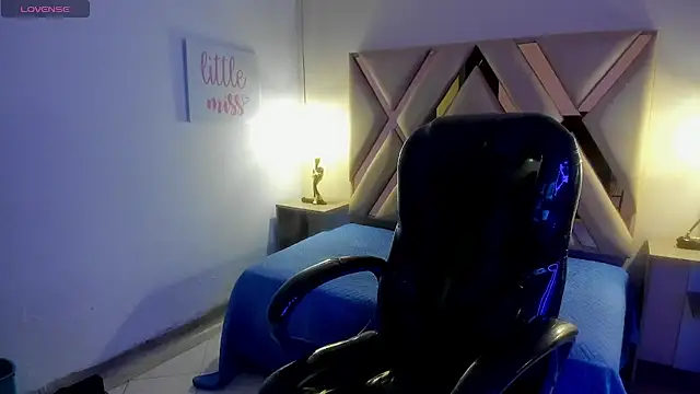 SallyKitty  online show from 02.24.26