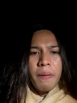 Snapshot of LOVELYMAYUMIE chatting on 10.12.25 LOVELYMAYUMIE online show from 10.12.25