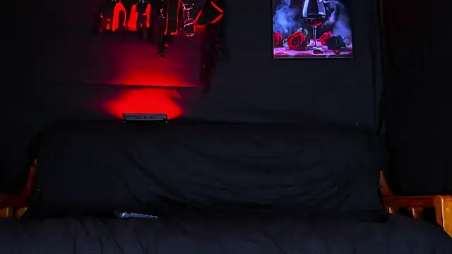 Snapshot of JessicaStones chatting on 02.10.26 JessicaStones online show from 02.10.26