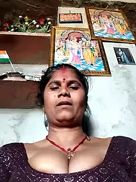 Hot di97 online show from 03.31.26