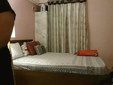 Snapshot of SASSY_AANNUU chatting on 05.12.26 SASSY AANNUU online show from 05.12.26