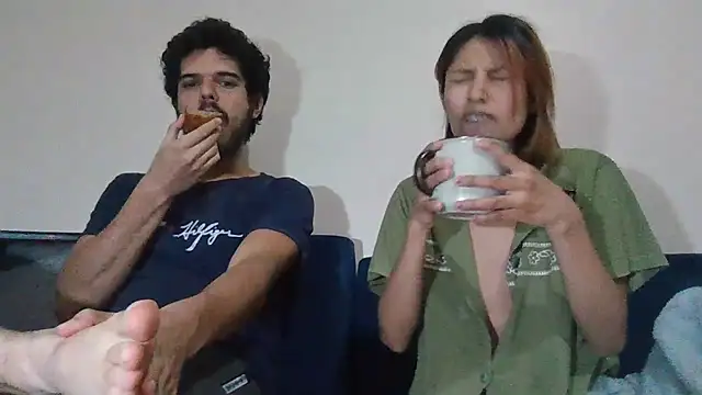 Snapshot of mindymiaw chatting on 02.12.26 mindymiaw online show from 02.12.26