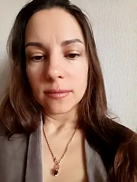 She-Moon online show from 03.31.26