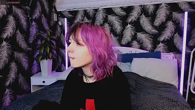 Ashley Veil online show from 03.30.26