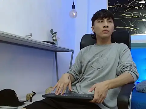 XanderGrey8 online show from 02.02.26