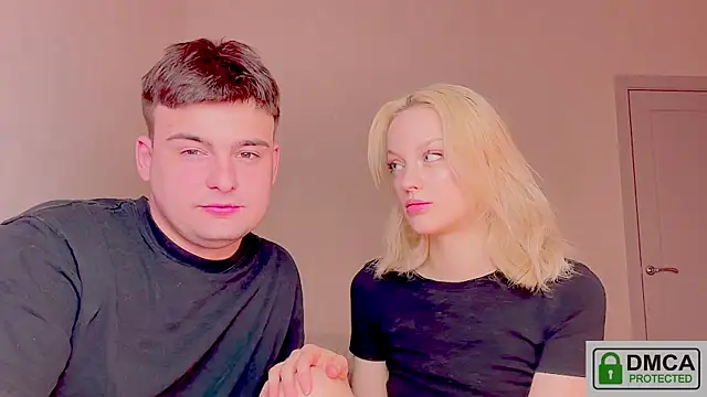 your molly mark  online show from 04.20.26