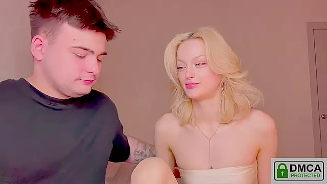 your molly mark  online show from 04.22.26