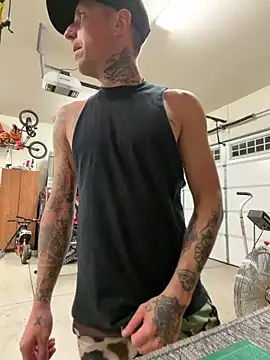 Snapshot of brngitdwn chatting on 03.24.26 brngitdwn online show from 03.24.26