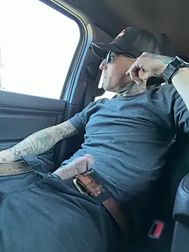 Snapshot of brngitdwn chatting on 03.27.26 brngitdwn online show from 03.27.26