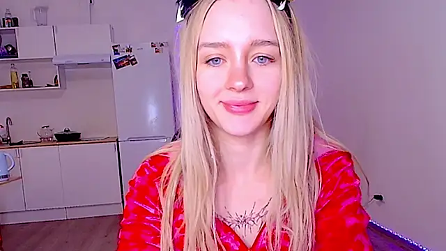 sailormoon666  online show from 02.18.26