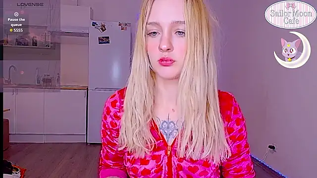 sailormoon666  online show from 03.26.26