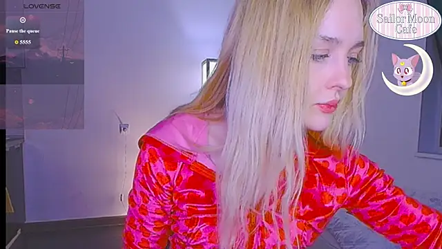 sailormoon666  online show from 04.27.26