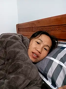 Snapshot of CML93 chatting on 02.04.26 CML93 online show from 02.04.26