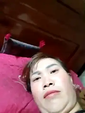 Snapshot of karara97 chatting on 02.13.26 karara97 online show from 02.13.26