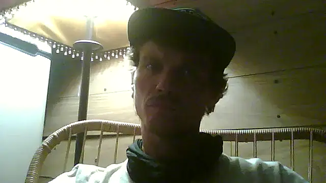 Snapshot of HungandHynotic chatting on 02.23.26 HungandHynotic online show from 02.23.26