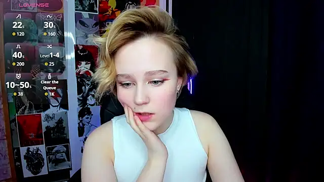 Snapshot of Ellie_Heavenly chatting on 02.24.26 Ellie Heavenly online show from 02.24.26