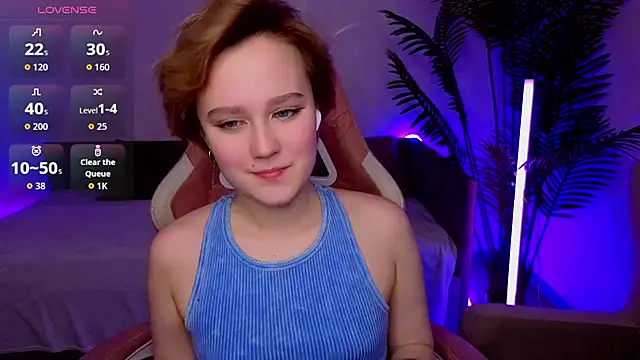 Snapshot of Ellie_Heavenly chatting on 03.04.26 Ellie Heavenly online show from 03.04.26