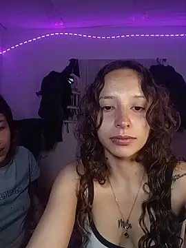 Snapshot of AlexxaAndRileyy chatting on 06.29.26 AlexxaAndRileyy online show from 06.29.26