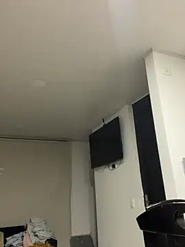 Snapshot of Pretty__Milf chatting on 02.28.26 Pretty Milf online show from 02.28.26