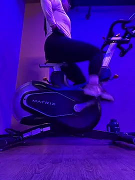 Pretty  Milf online show from 03.03.26