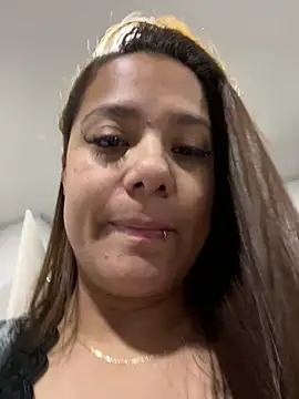 Pretty  Milf online show from 03.12.26