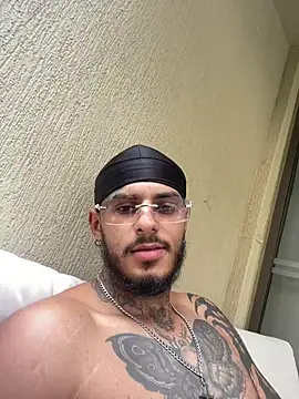 liyamjunior online show from 02.08.26