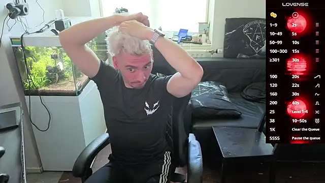 Rayzel White online show from 04.07.26