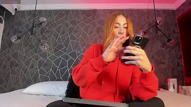 Snapshot of tiarha_18 chatting on 02.04.26 tiarha 18 online show from 02.04.26