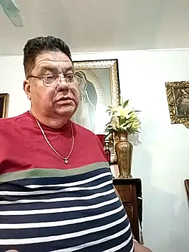 Snapshot of Zordomudo13 chatting on 02.08.26 Zordomudo13 online show from 02.08.26