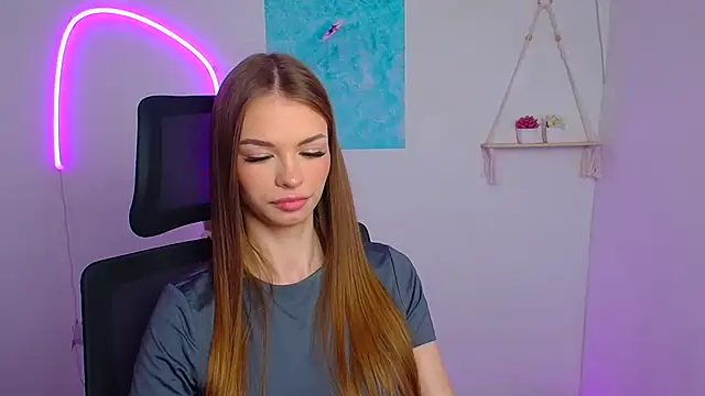 Lina Loveuu online show from 04.14.26