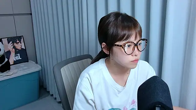 yuki-888 online show from 04.18.26