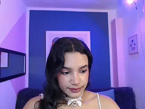 Nyxx Velariia online show from 02.04.26