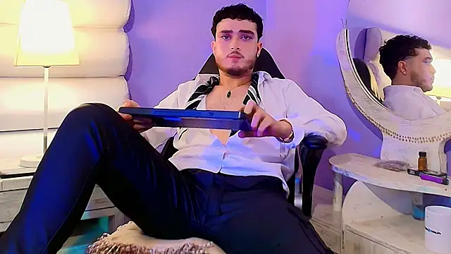 Snapshot of Salvattore_Muller chatting on 02.01.26 Salvattore Muller online show from 02.01.26