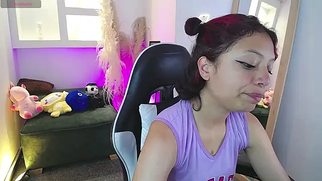 Snapshot of melodyy_as chatting on 06.16.26 melodyy as online show from 06.16.26