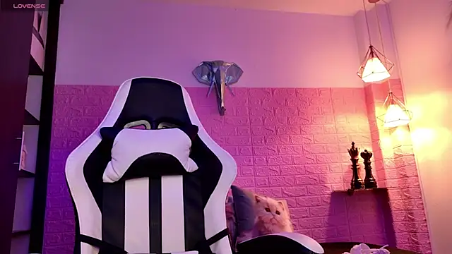 Dulce Stormy online show from 01.18.26