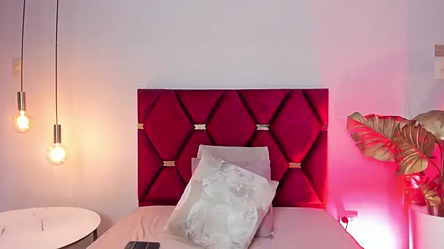 Snapshot of TessaMonroee chatting on 02.05.26 TessaMonroee online show from 02.05.26