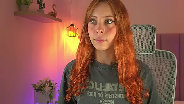 Snapshot of Maxiine chatting on 02.01.26 Maxiine online show from 02.01.26