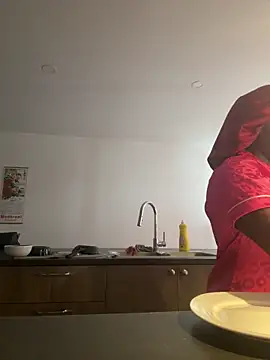 icelyne 2001 online show from 02.23.26