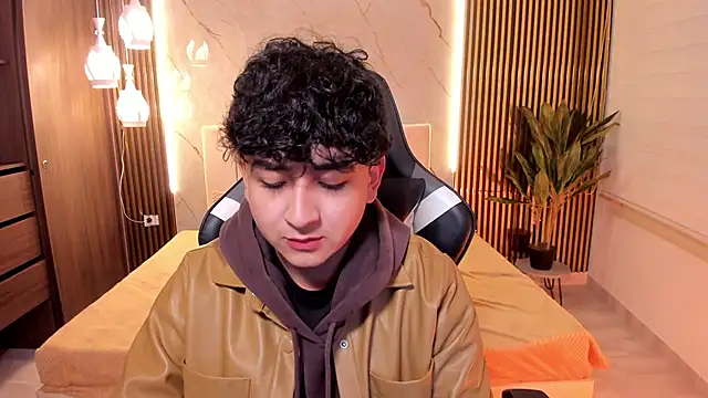 Christopher Monroe  online show from 01.16.26