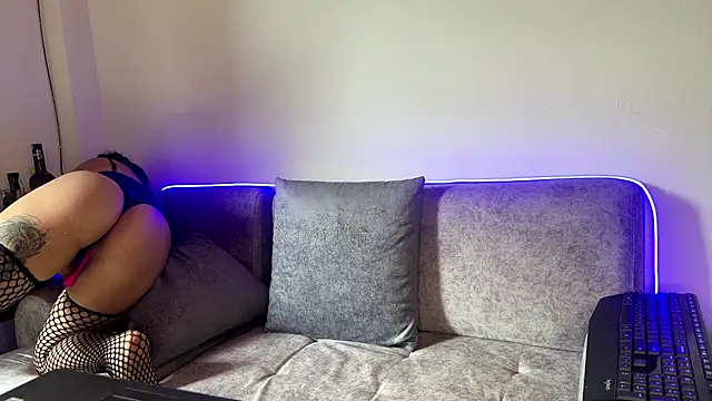 selenaln online show from 02.15.26