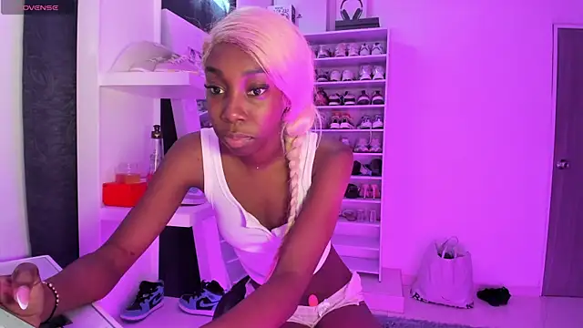 Snapshot of Amberprincess2 chatting on 02.27.26 Amberprincess2 online show from 02.27.26