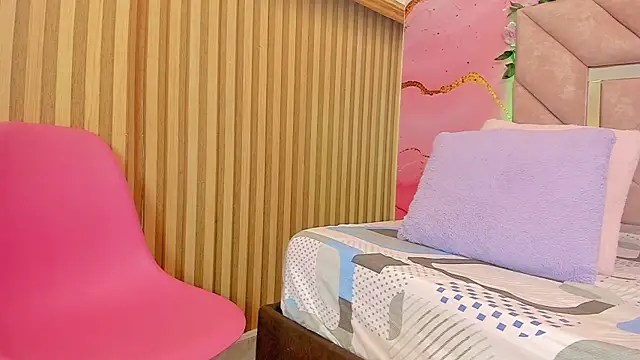 Snapshot of sweet__luna__ chatting on 02.25.26 sweet luna online show from 02.25.26