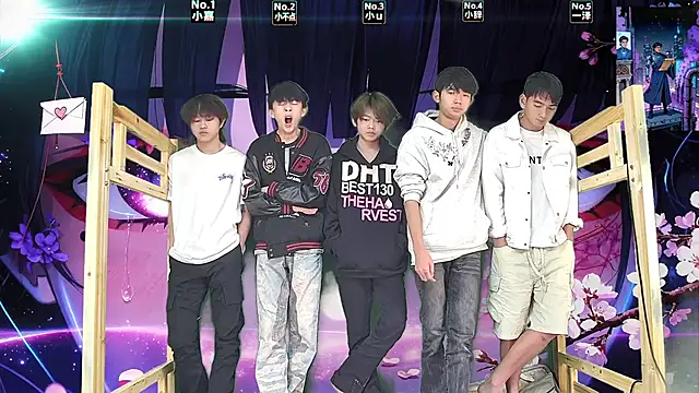 xiaohuangren01 online show from 03.21.26