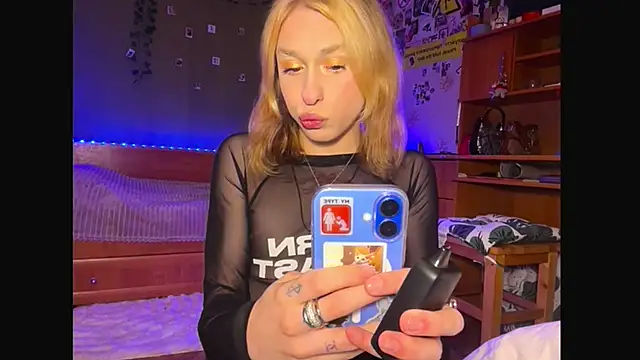 Snapshot of miss_barbie111 chatting on 02.08.26 miss barbie111 online show from 02.08.26