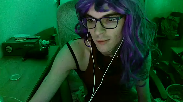 Snapshot of DairaSissy chatting on 06.22.26 DairaSissy online show from 06.22.26