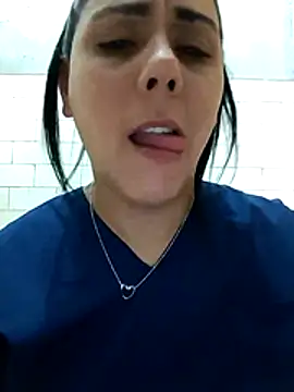 anita1825 online show from 04.17.26